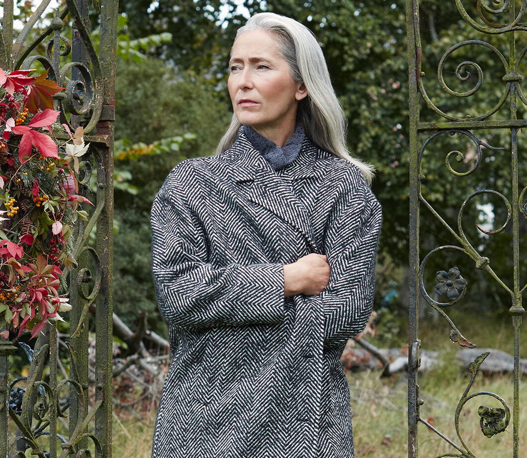 HERNO 2023春購入◎ジャケット　42 M　定価14万 HERNO 2023春購入◎ジャケット 42 M 定価14万 HERNO 2023春購入◎