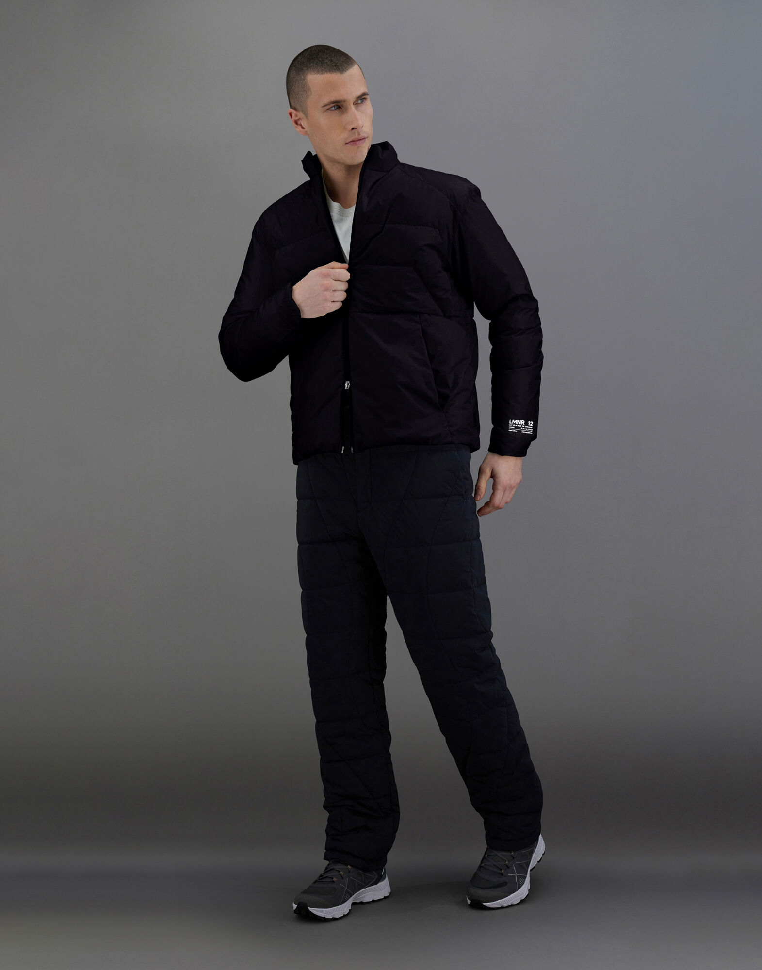2025新発 LAMINAR BOMBER JACKET IN GORE-TEX INFINIUM WINDSTOPPER in ジャケット・アウター