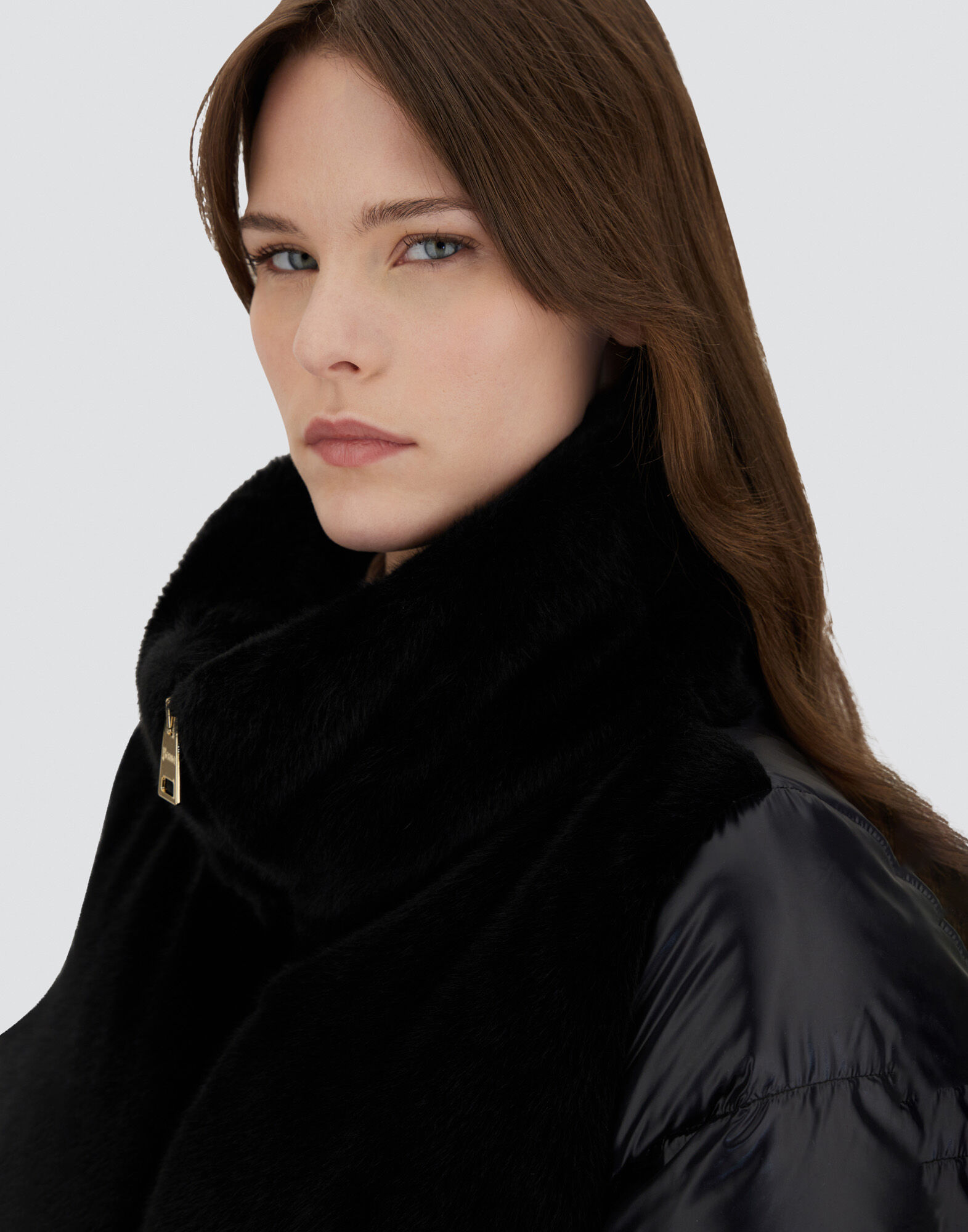 レディース ナイロンウルトラライト＆レディフェイクファー ジャケット