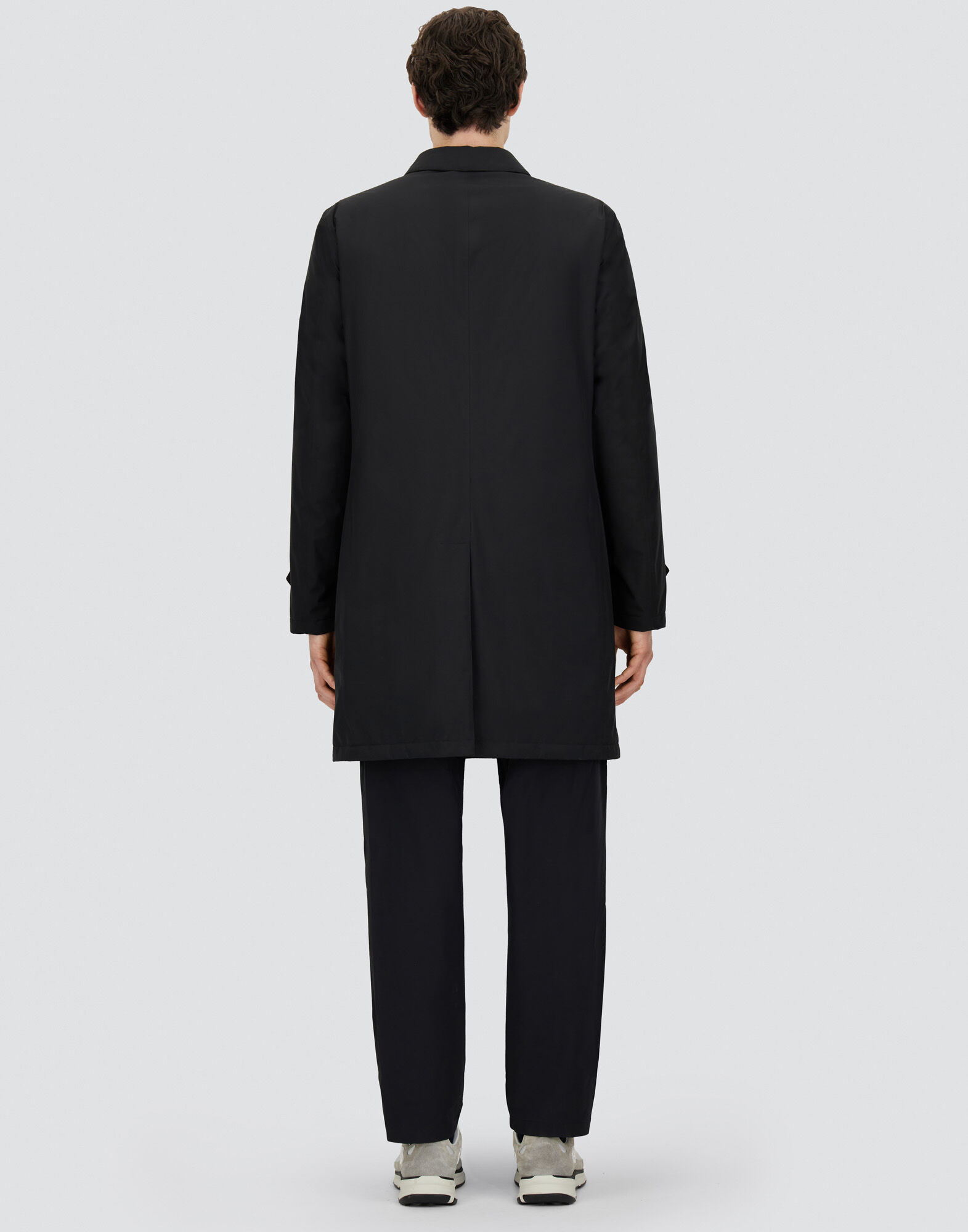 メンズ 2レイヤーウィンドストッパー レインコート ブラック | Herno