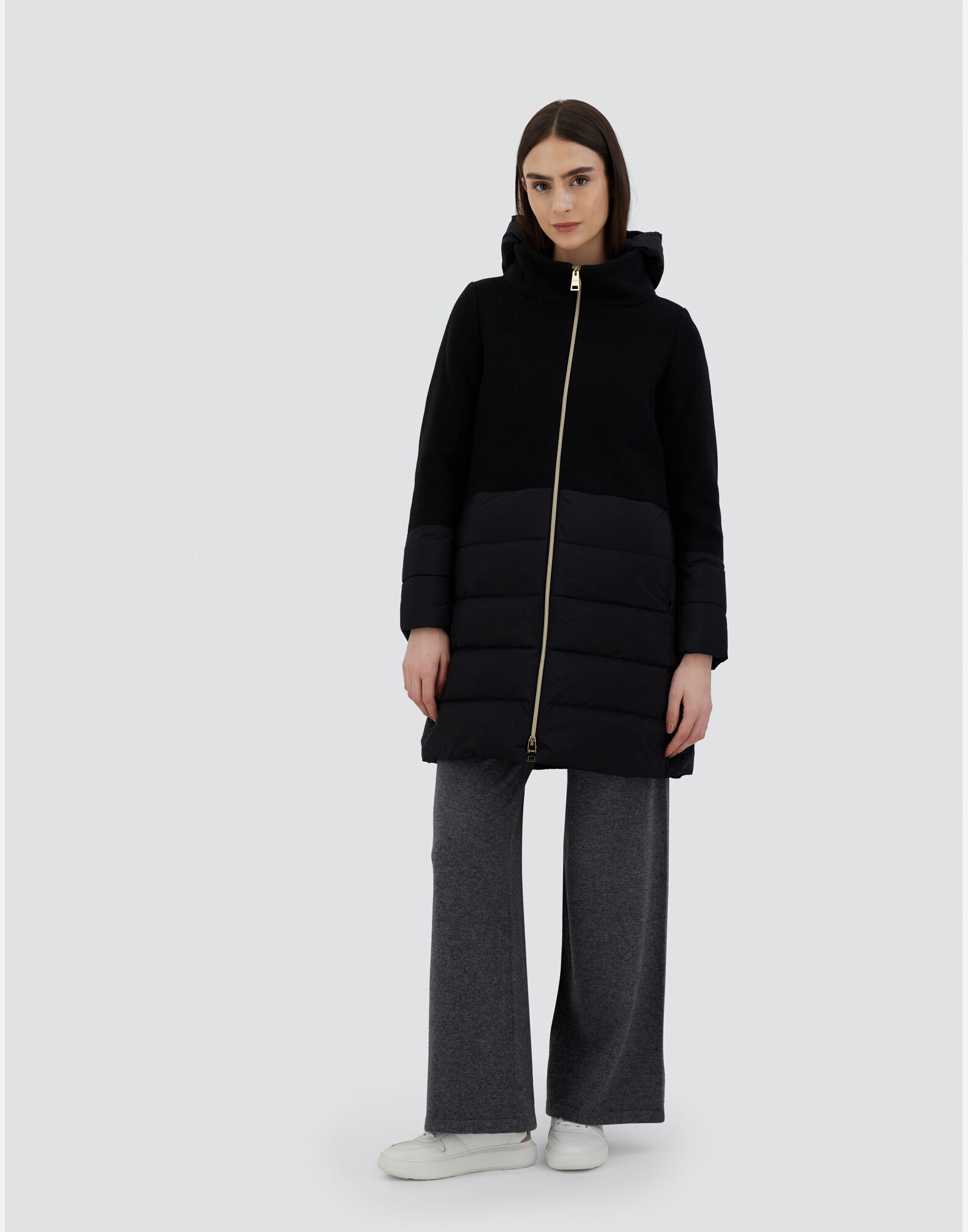 注目の福袋！ PARKA Herno® | Women for Black in NUAGE AND WOOL DIAGONAL IN ダウンジャケット