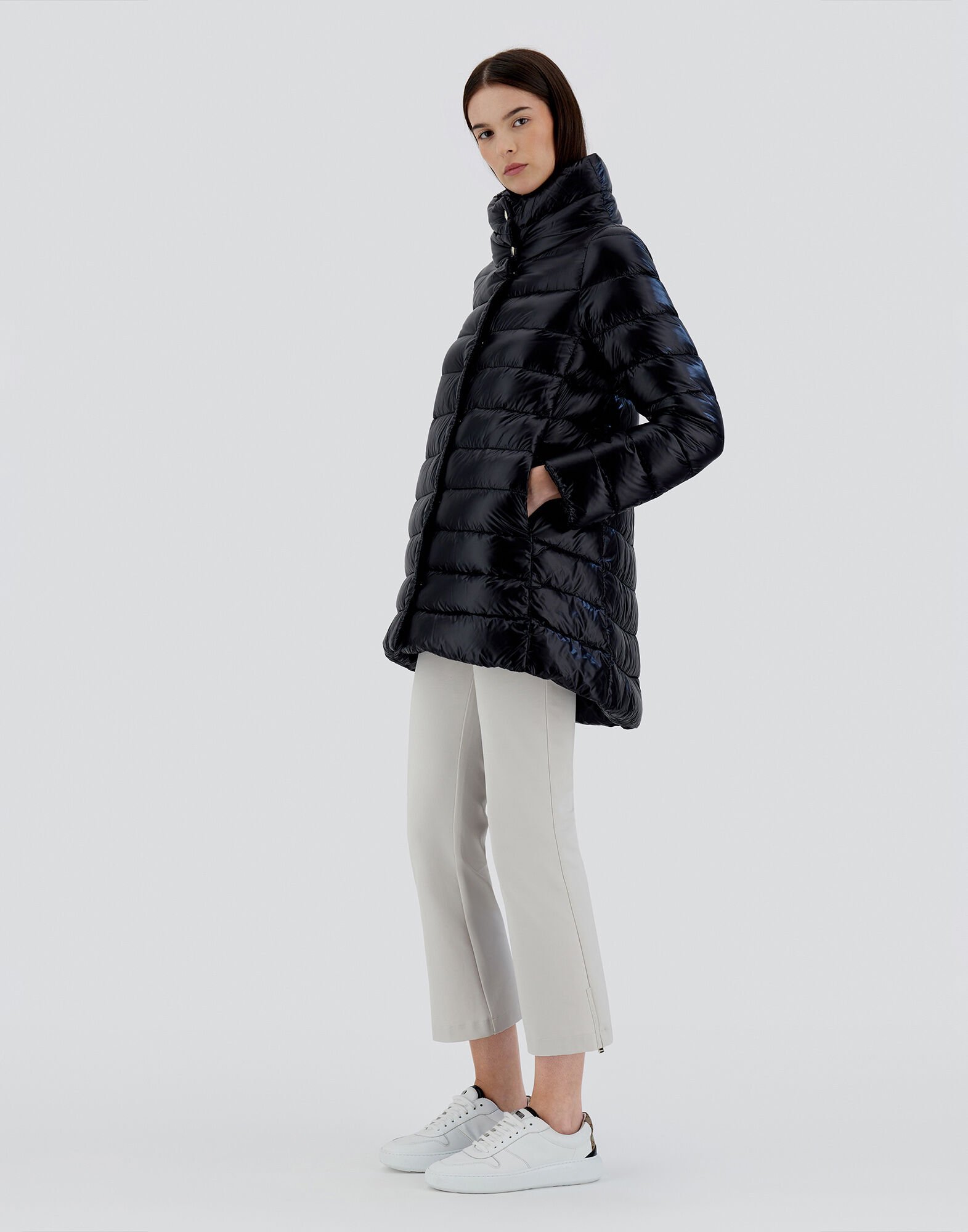 レディース AMELIA ブラック | Herno® (ヘルノ)