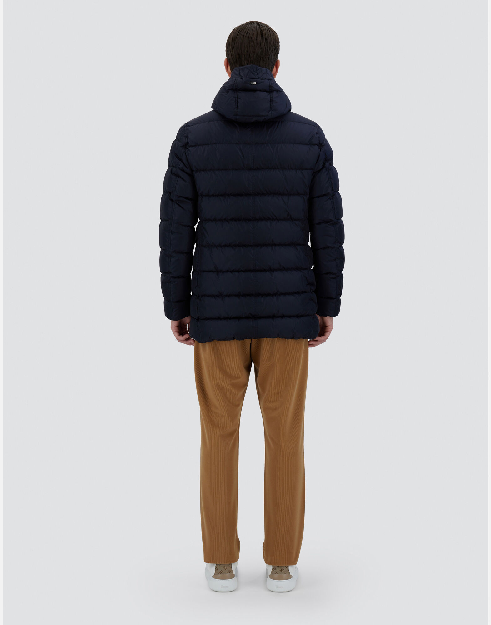 メンズ PARKA IN NYLONÂ CHAMONIX ネイビーブルー | Herno® (ヘルノ)