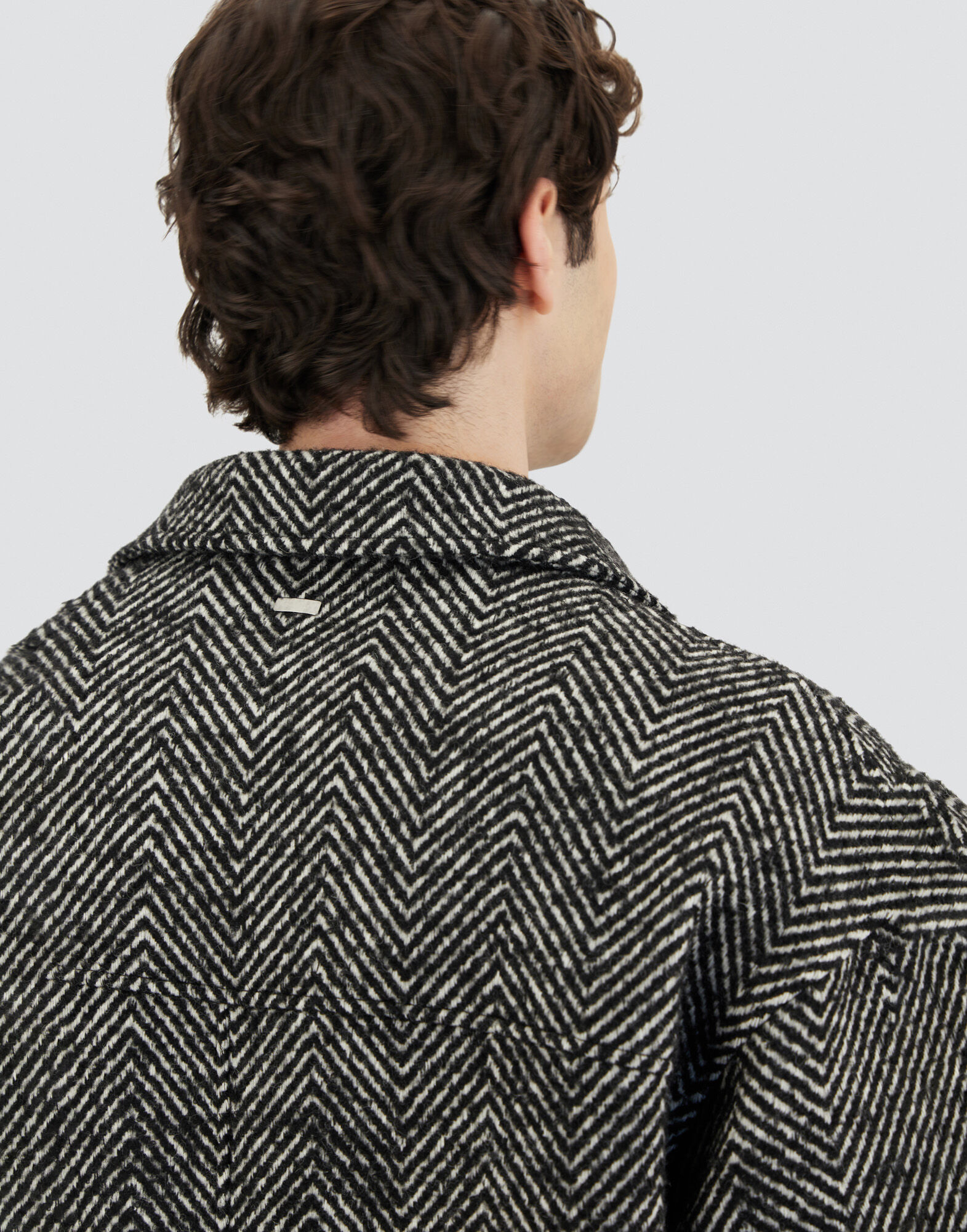 CA000217U33461R_9310_2.jpg?sw=