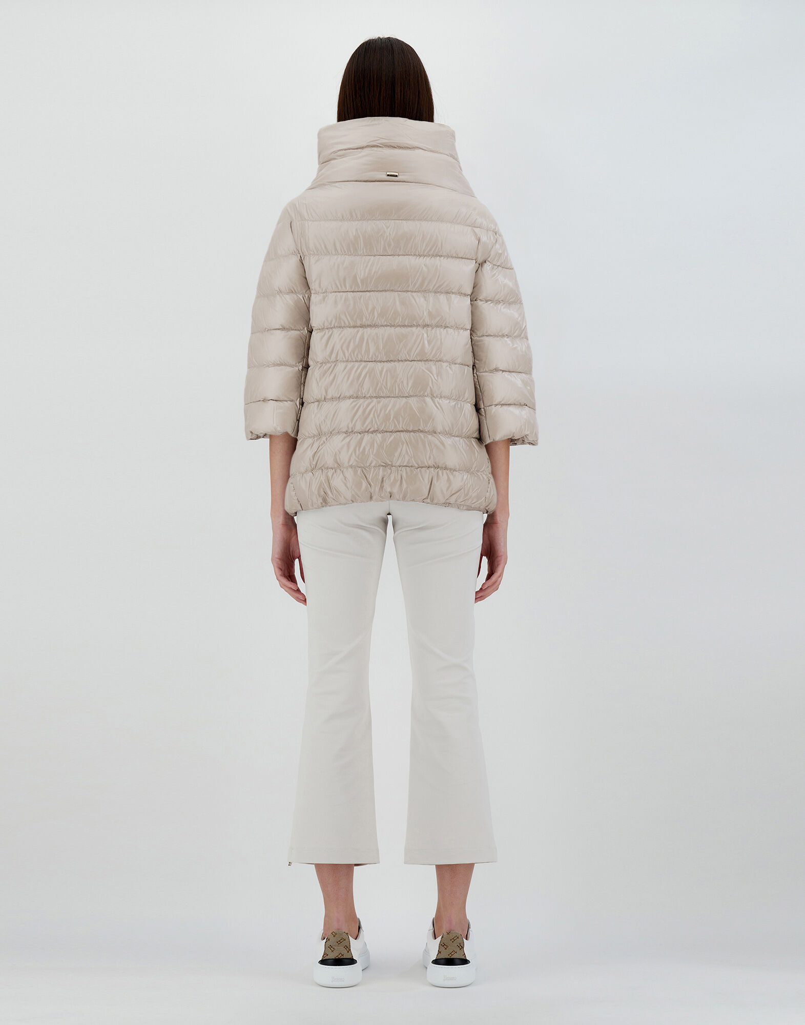 HERNO AMINTA ケープ レディース AMINTA シャンティイ | Herno® (ヘルノ)