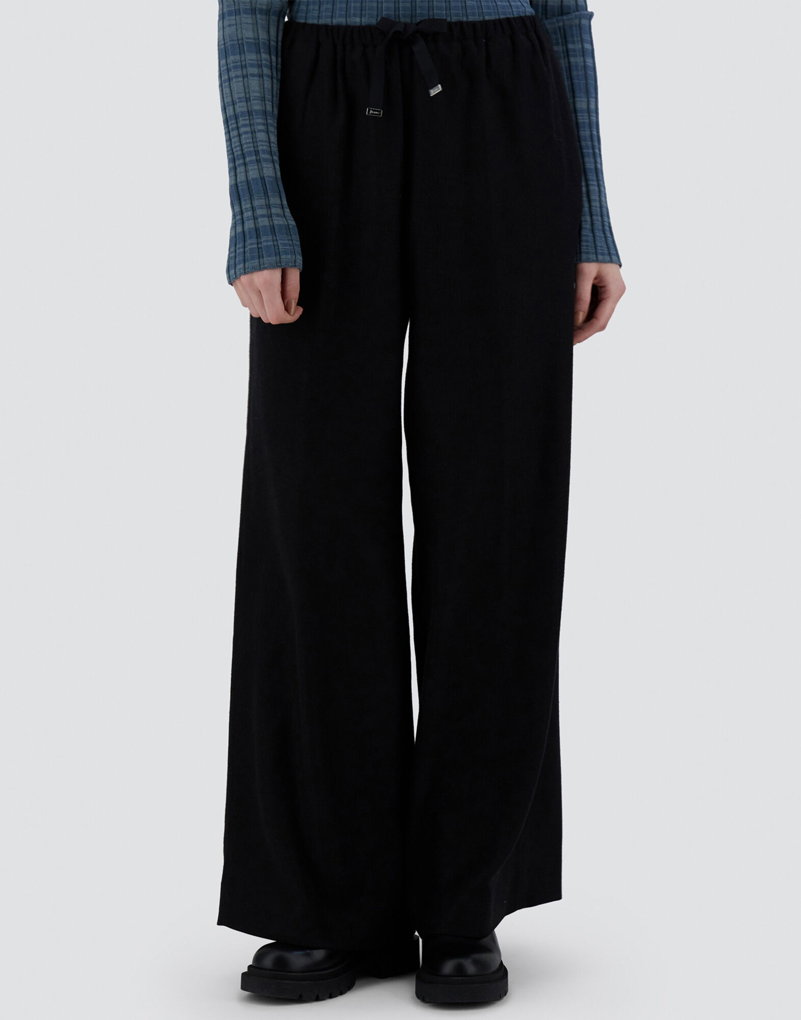 【送料込】HERNO ウィンタータッチ パンツ レディース ウィンタータッチ パンツ ブラック | Herno® (ヘルノ)