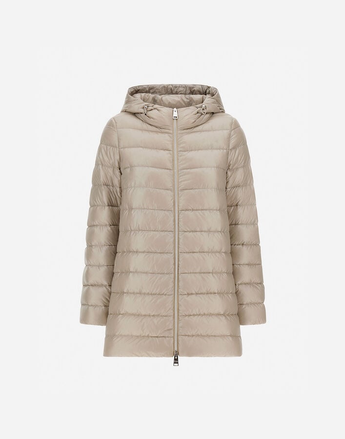RESORT A-SHAPE JACKET IN NYLON ULTRALIGHT Herno Herno RESORT A-SHAPE JACKET IN NYLON ULTRALIGHT Chantilly PI00133DR12017Z1985
