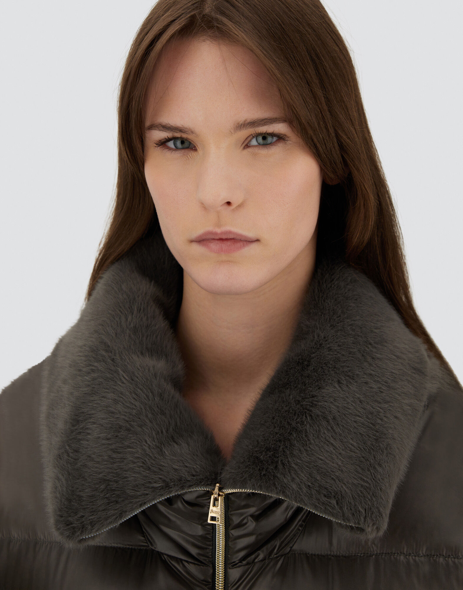 レディース ナイロンウルトラライト&レディオルタナティブファー